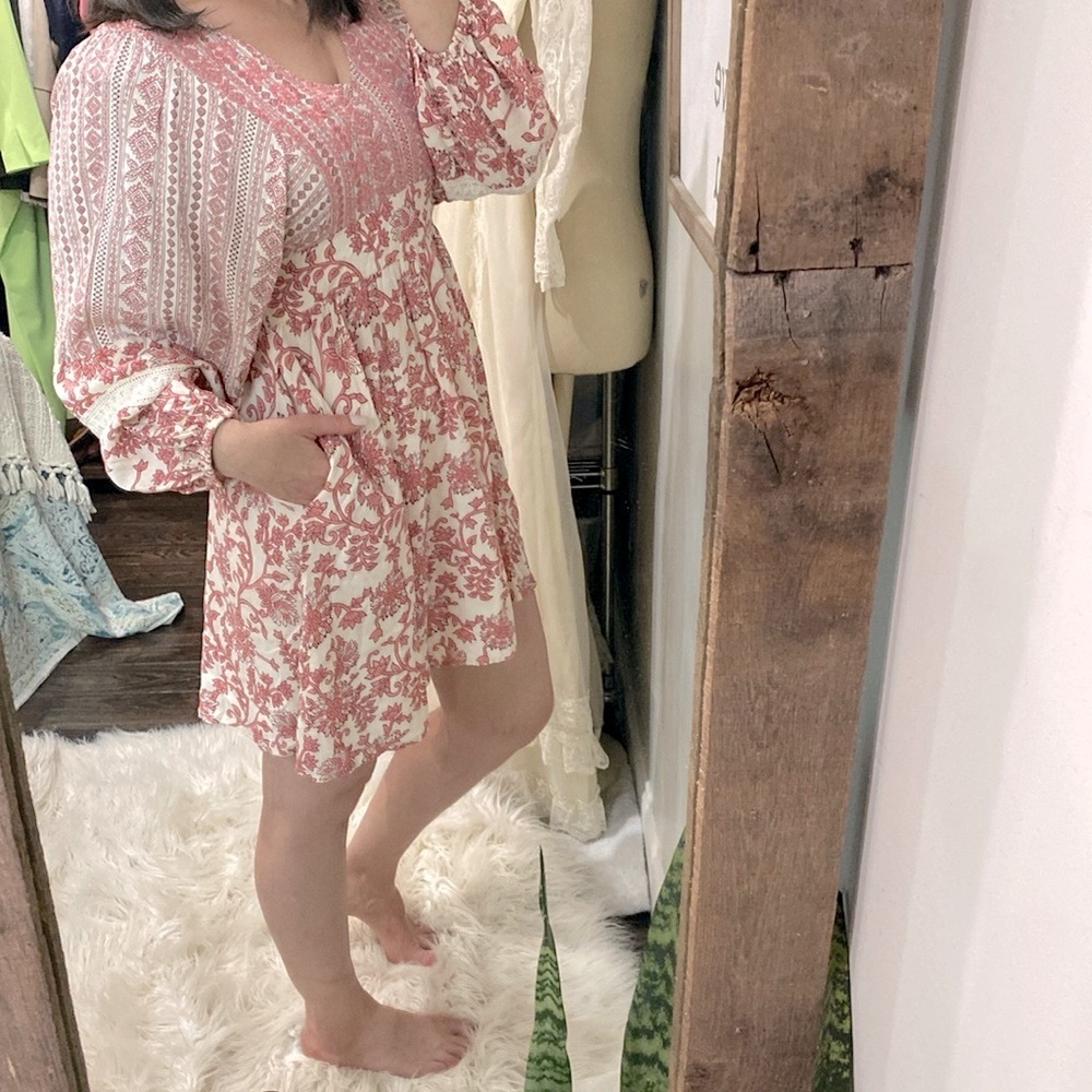 Sincerely Jules pink floral dress with pockets size medium